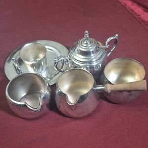 Elegant Silverplated Metals Tea Pieces Lot Of 6